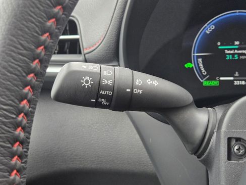 Used 2025 Toyota Sienna XSE AWD/4WD image 26