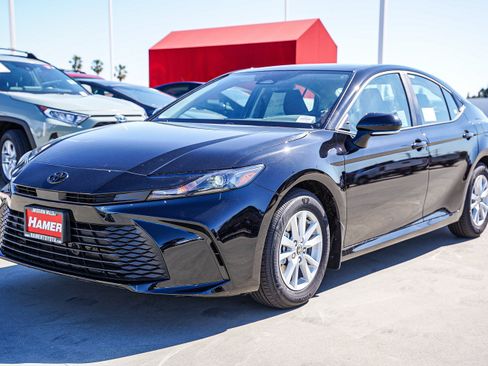 New 2026 Toyota Camry LE FWD image 3