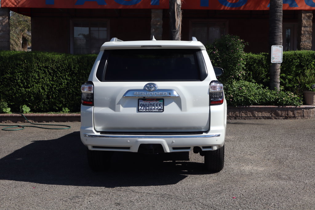 Used 2018 Toyota 4Runner Limited AWD/4WD image 7