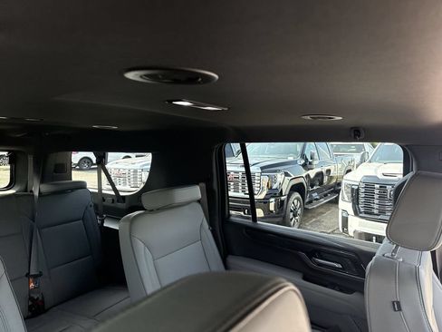 Certified 2025 GMC Yukon XL Elevation AWD/4WD image 14