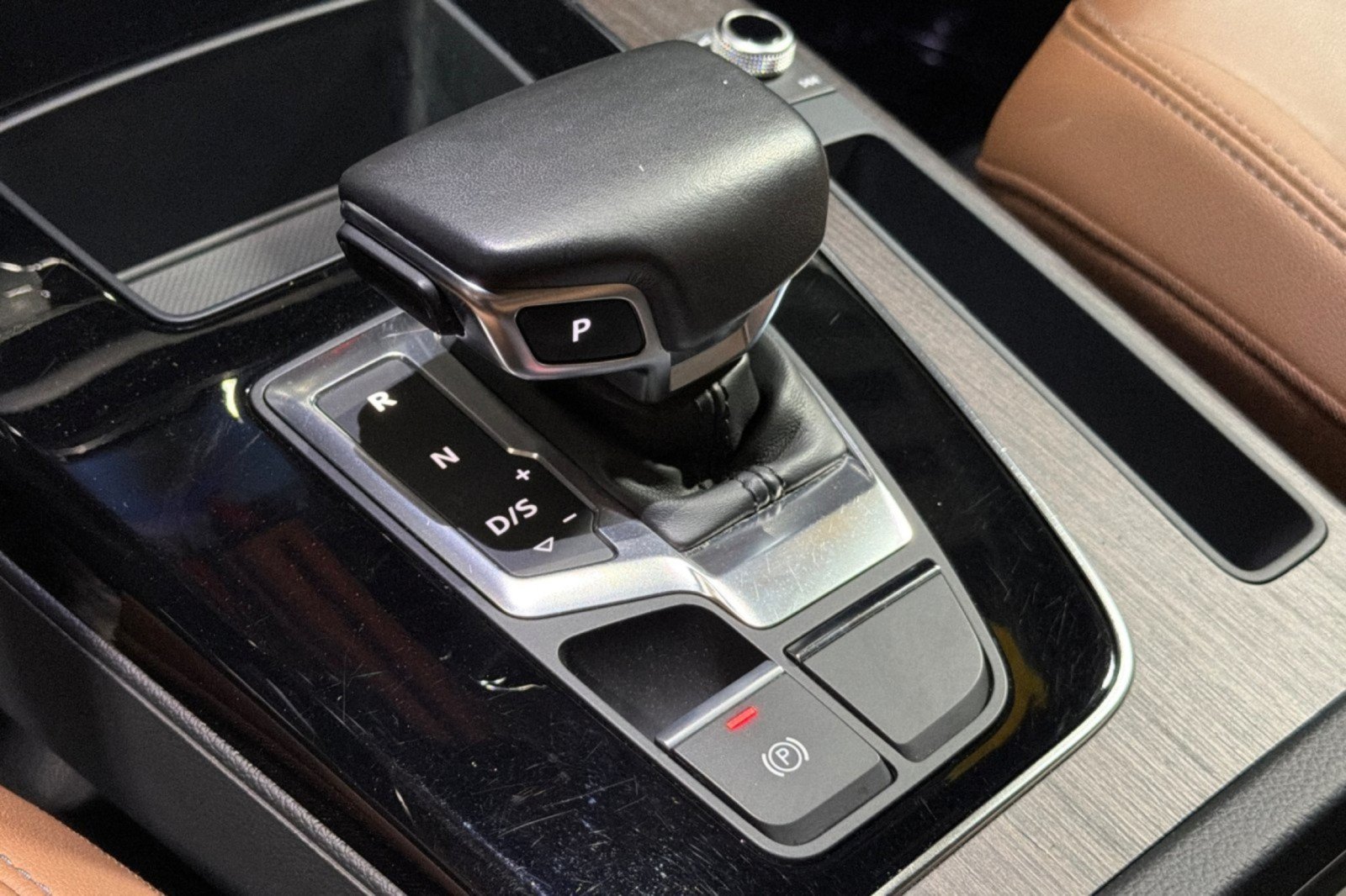 Used 2023 Audi Q5 2.0T Premium w/ Convenience Package AWD/4WD image 19