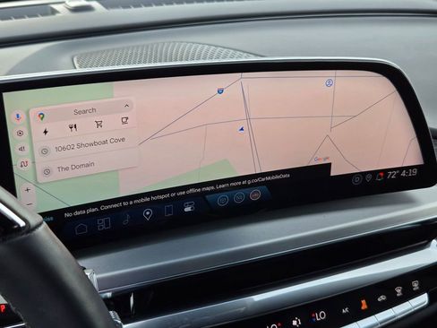 Certified 2025 Cadillac Lyriq Luxury image 18