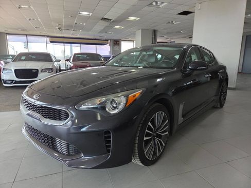 Used 2019 Kia Stinger AWD/4WD image 3