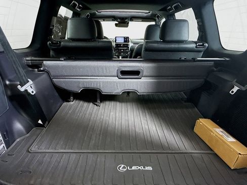 Used 2023 Lexus GX 460 Luxury w/ Sport Design Package AWD/4WD image 28