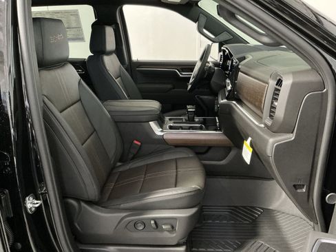 New 2026 Chevrolet Silverado 1500 High Country w/ Midnight Edition image 34
