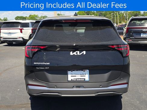 New 2026 Kia Sportage EX FWD image 4