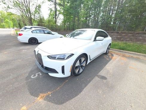 Used 2025 BMW i4 eDrive40 w/ Premium Package image 3