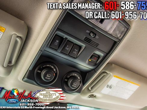 Used 2020 Toyota 4Runner TRD Off-Road AWD/4WD image 8