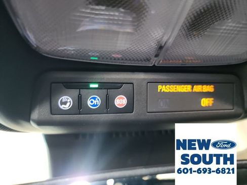 Used 2024 GMC Canyon AT4 w/ AT4 Premium Package image 28