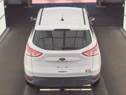 Used 2014 Ford Escape S FWD image 4