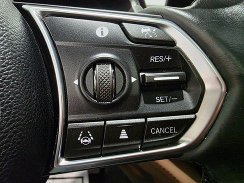 Used 2022 Acura MDX SH-AWD w/ Advance Package image 6