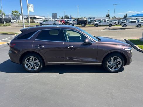 Used 2023 Genesis GV70 2.5T w/ Advanced Package AWD/4WD image 15