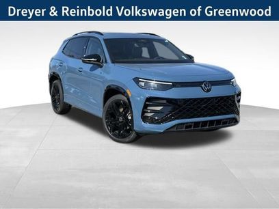New 2025 Volkswagen Tiguan SE R-Line