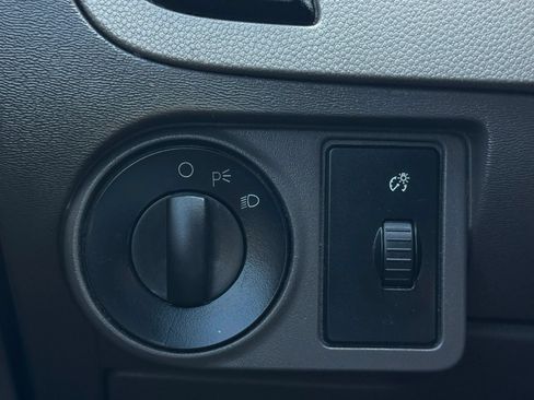 Used 2010 Ford Focus S FWD image 34