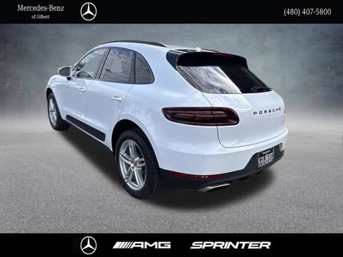 Used 2017 Porsche Macan AWD/4WD image 3