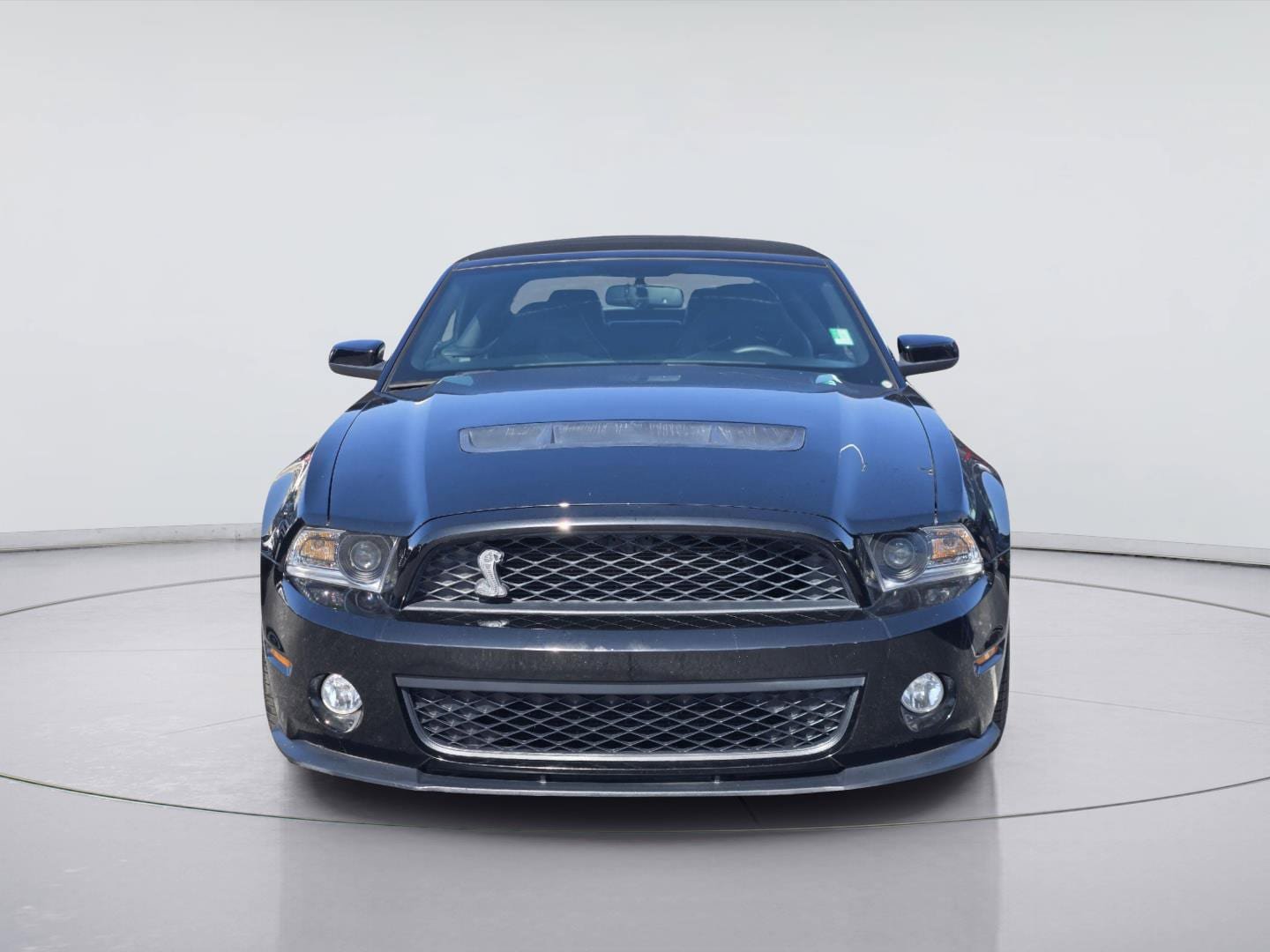 Used 2012 Ford Mustang Shelby GT500 w/ SVT Performance Pkg RWD image 2
