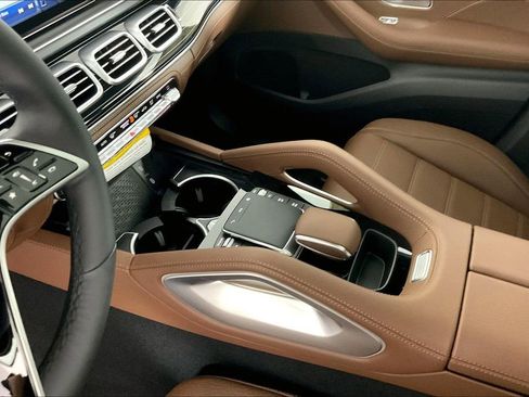 New 2026 Mercedes-Benz GLE 450 4MATIC Coupe image 8