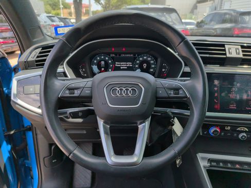 Used 2022 Audi Q3 2.0T Premium w/ Convenience Package AWD/4WD image 17