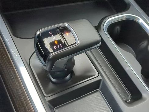 Certified 2024 Chevrolet Silverado 1500 LT Trail Boss w/ Convenience Package II image 17