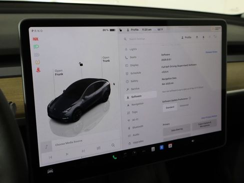 Used 2023 Tesla Model Y Long Range AWD/4WD image 33