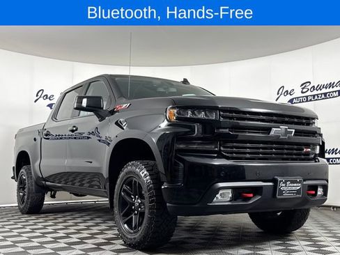 Used 2021 Chevrolet Silverado 1500 LT Trail Boss w/ Convenience Package II AWD/4WD image 4