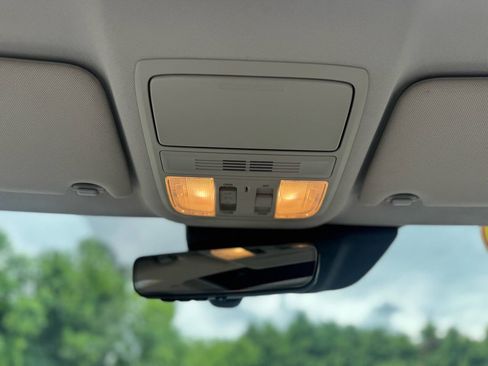 Used 2018 Honda Accord EX-L image 32