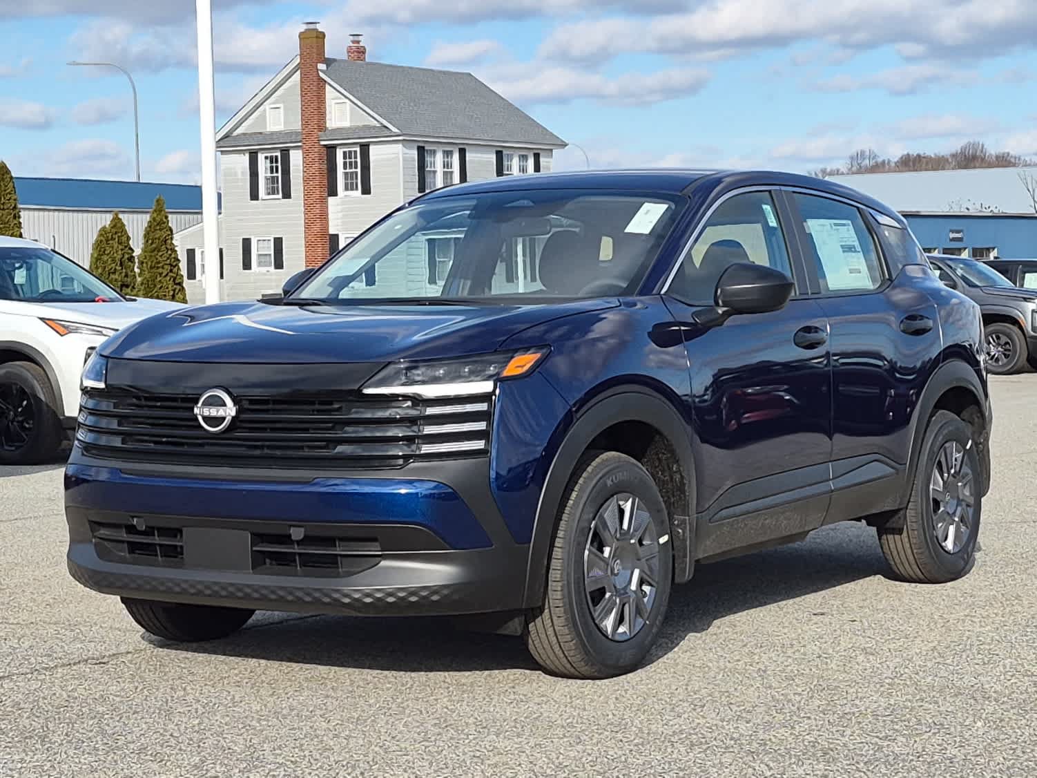 Used 2026 Nissan Kicks S AWD/4WD image 1