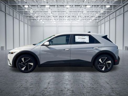 New 2026 Hyundai Ioniq 5 SE RWD image 4