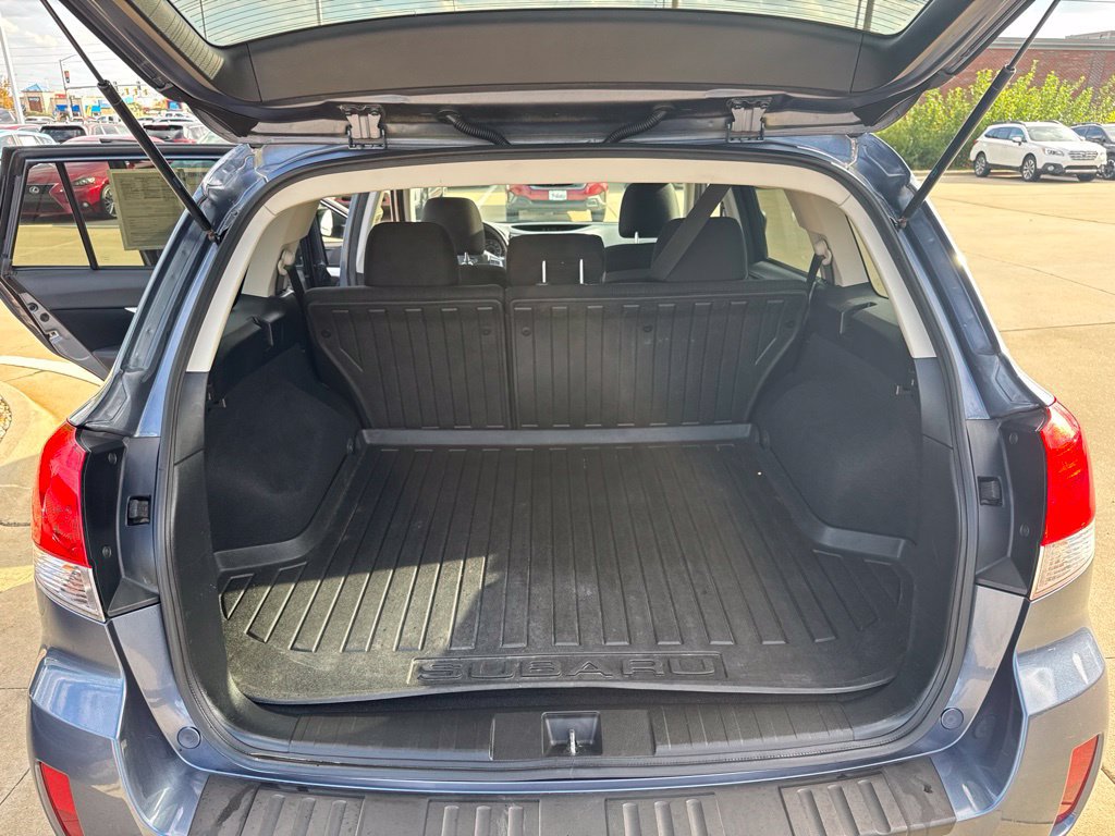 Used 2013 Subaru Outback 2.5i Premium AWD/4WD image 29