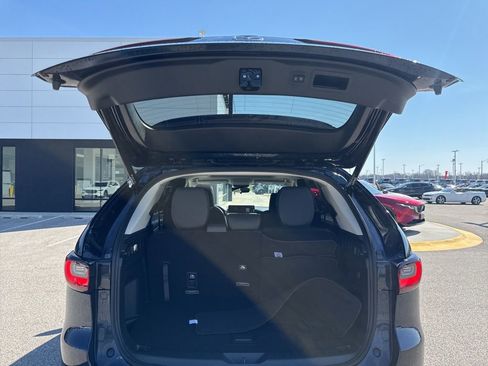 Used 2025 MAZDA CX-90 3.3 Turbo w/ Preferred Package image 9