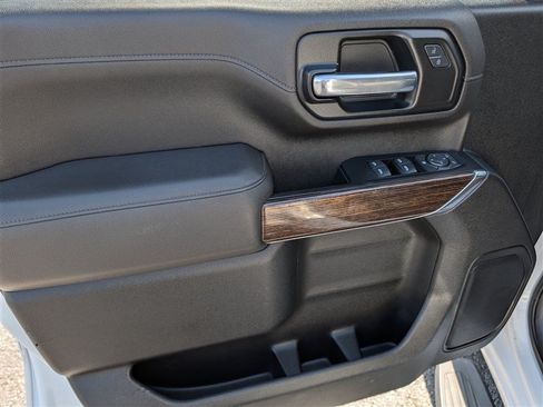 Used 2023 GMC Sierra 3500 SLE AWD/4WD image 16