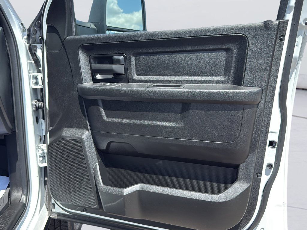 New 2026 RAM 3500 Tradesman AWD/4WD image 10