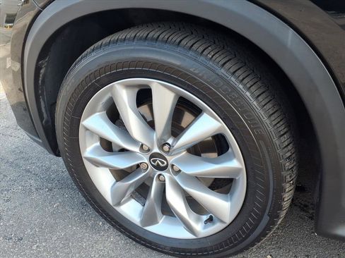 Used 2020 INFINITI QX50 Luxe w/ Navigation Package image 9