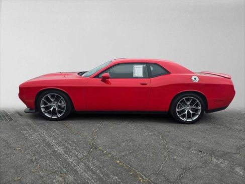 Used 2022 Dodge Challenger GT RWD image 6