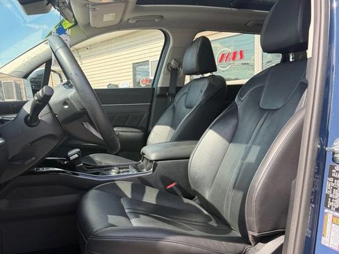 Used 2024 Kia Sorento SX AWD/4WD image 11