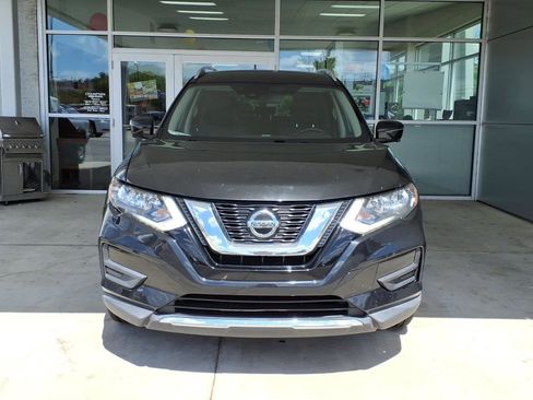 Used 2020 Nissan Rogue SV w/ Premium Package AWD/4WD image 2