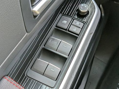 Used 2025 Toyota Sienna XSE FWD image 24