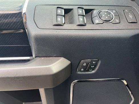 Used 2022 Ford F250 Platinum w/ FX4 Off-Road Package image 24