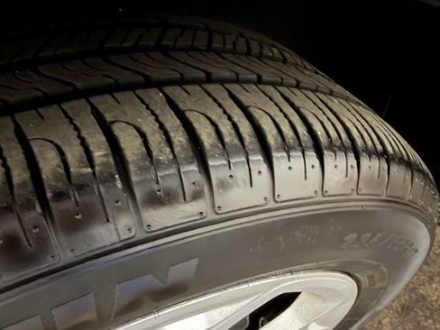 Used 2019 Ford Escape S image 10