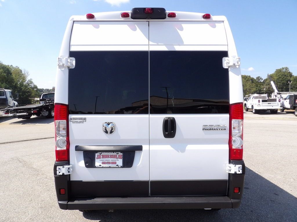 Used 2024 RAM ProMaster 2500 FWD image 6