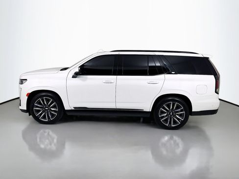 Used 2022 Cadillac Escalade Sport Platinum w/ Heavy-Duty Trailer Package AWD/4WD image 4