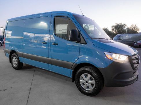 New 2026 Mercedes-Benz Sprinter 2500 image 3