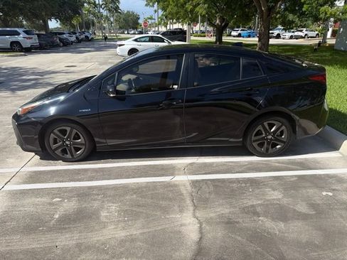 Used 2019 Toyota Prius Limited FWD image 4