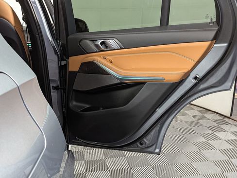 Used 2025 BMW X5 xDrive50e w/ Premium Package image 41