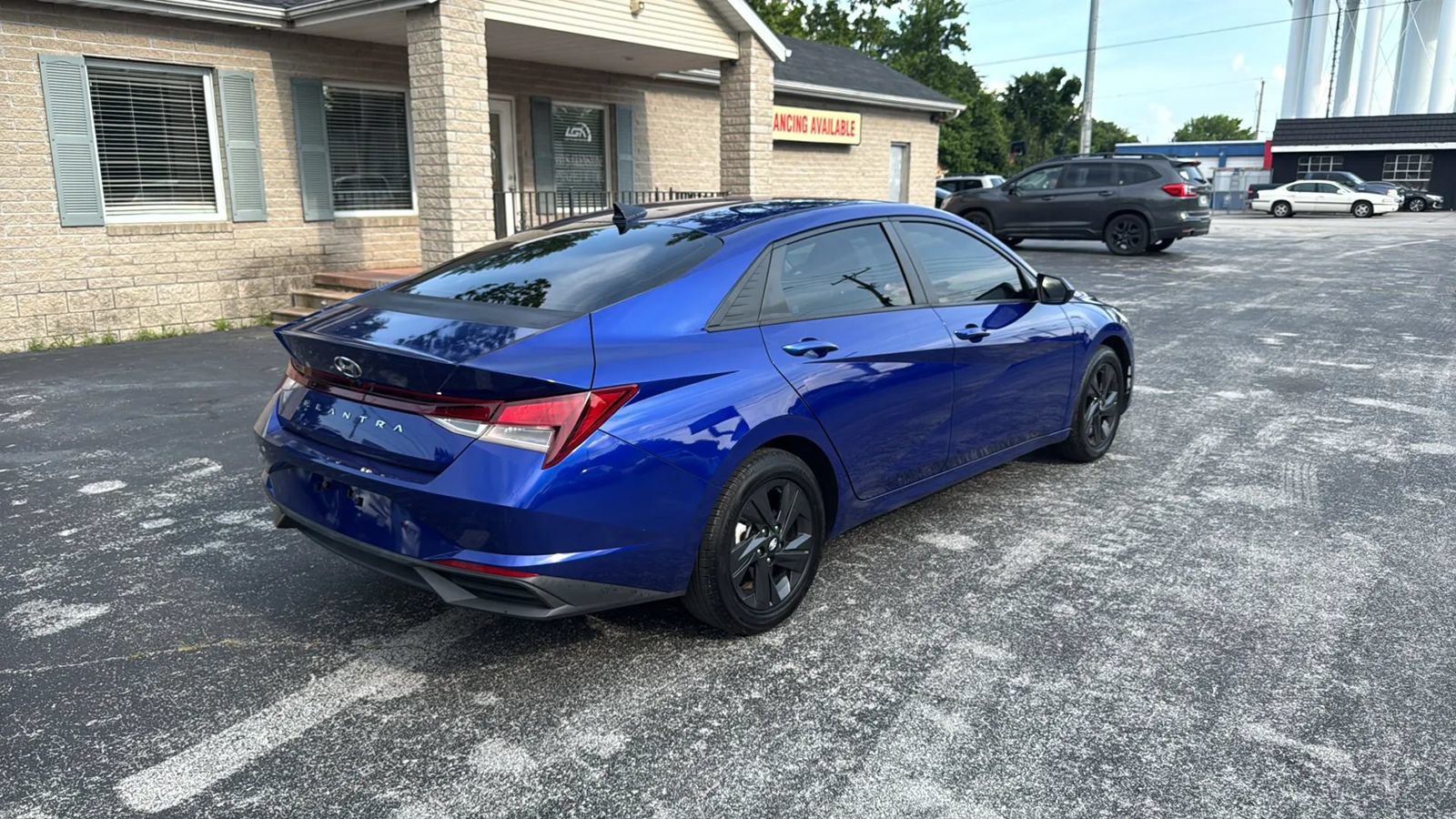 Used 2021 Hyundai Elantra SEL FWD image 7