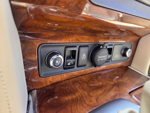 Used 2016 INFINITI QX80 2WD w/ Deluxe Technology Package image 27