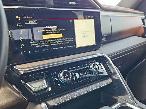 Certified 2025 GMC Sierra 1500 Denali AWD/4WD image 19