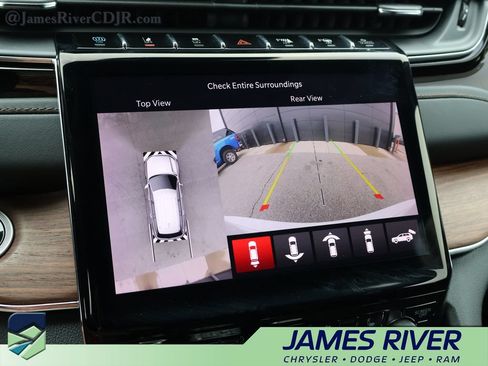 Used 2022 Jeep Grand Cherokee Summit w/ Advanced Protech Group IV AWD/4WD image 34