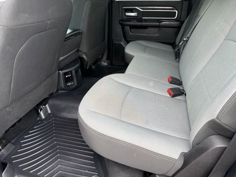 Used 2024 RAM 2500 Big Horn w/ Cold Weather Group AWD/4WD image 15