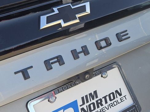 Used 2025 Chevrolet Tahoe LS AWD/4WD image 11